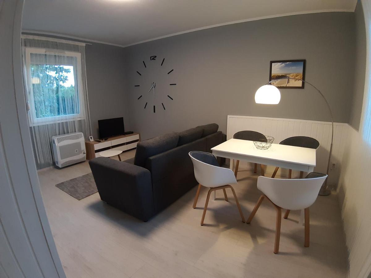 Jade Vendeghaz Apartment Papa Luaran gambar